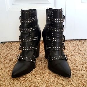 Steve Madden Boots
